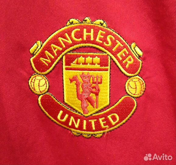 Клубная куртка Manchester United от Adidas