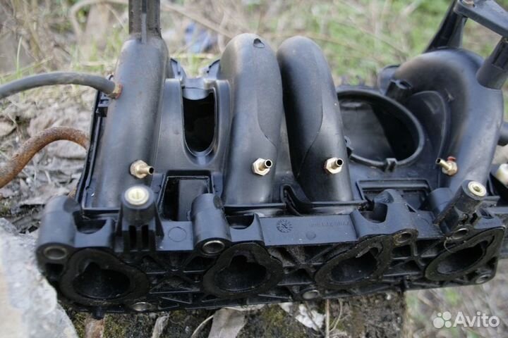 Впускной коллектор renault logan 1