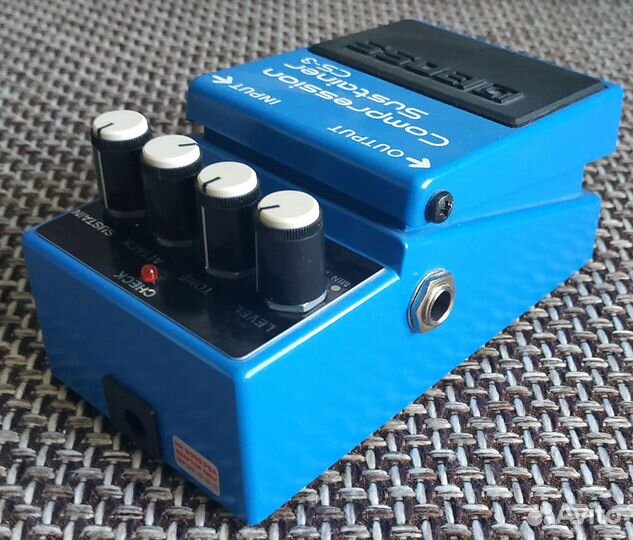Гитарная педаль boss CS-3 Compression Sustainer