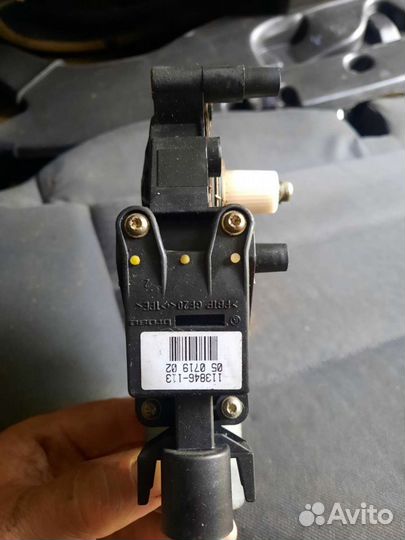 Мотор стеклоподъёмника передний левый audi A4 B5