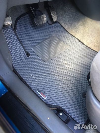 Автоковрики автомобильные toyota Prius XW20 03-11