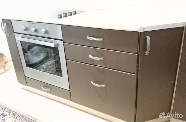 Кухня со встройкой панель электричкская и духовой