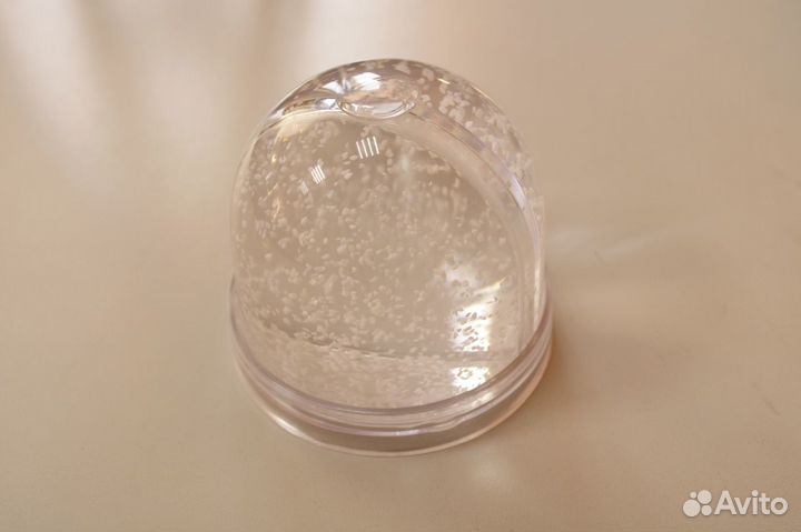 Сфера водяная с хлопьями декоративная для фото