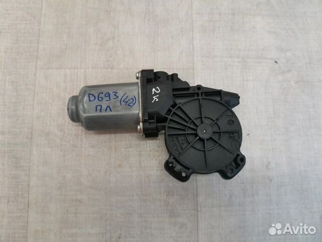 Моторчик стеклоподъемника передний правый Renault