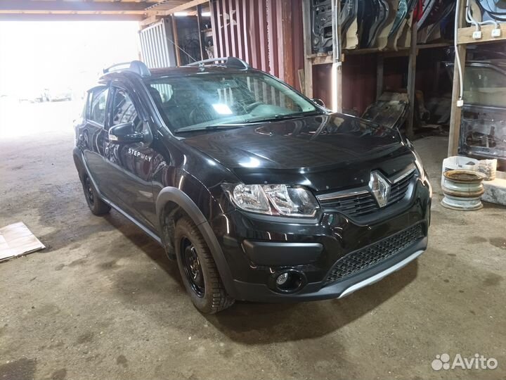 В разборе Renault Sandero Stepwey 2