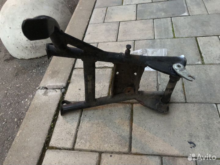 Honda VFR Crosstourer 1200X/xdцентральная подножка