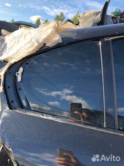 Форточка задняя Jaguar XF (2008)