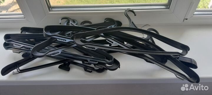 Вешалки плечики