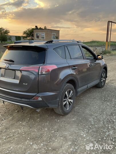 Toyota RAV4 2.5 AT, 2017, 220 000 км