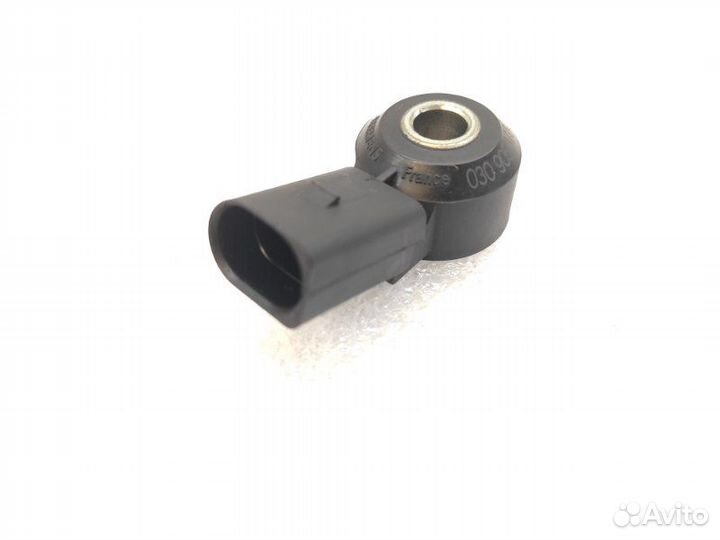 Датчик детонации Volkswagen Passat B7 1.4 TSI CAX