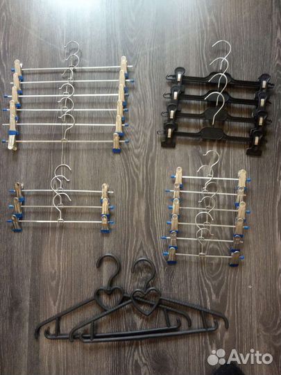 Вешалки для одежды