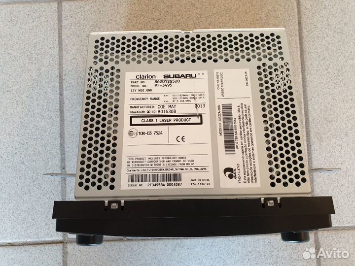 Штатная магнитола и оригинальная рамка для Subaru