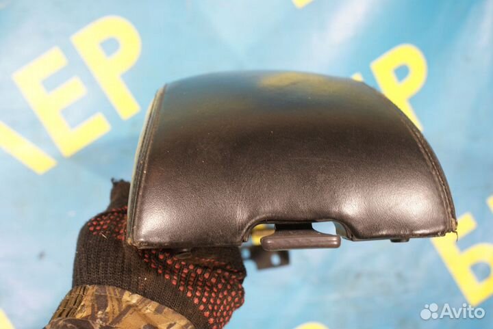 Подлокотник Infiniti Q45