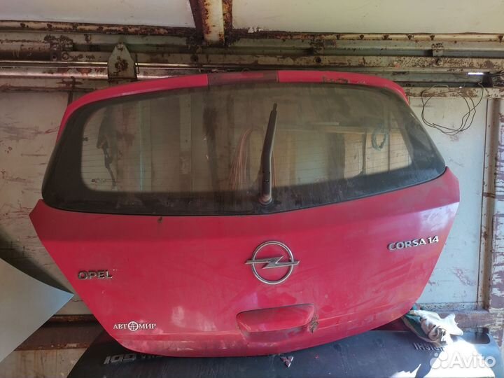 Крышка багажника Opel Corsa d