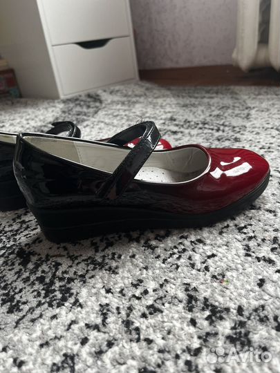 Туфли на девочку