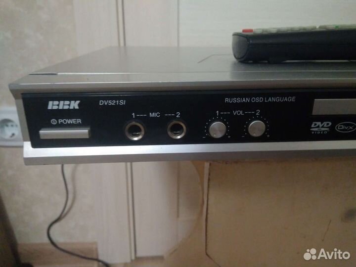 DVD плеер BBK с пультом