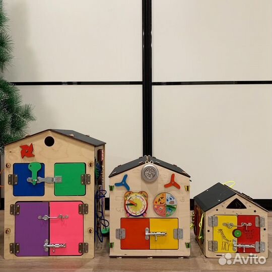 Бизиборд домик