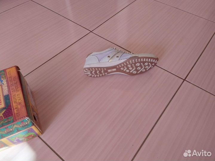 Кроссовки натуральная кожа