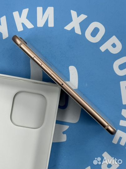 iPhone 8, 64 ГБ