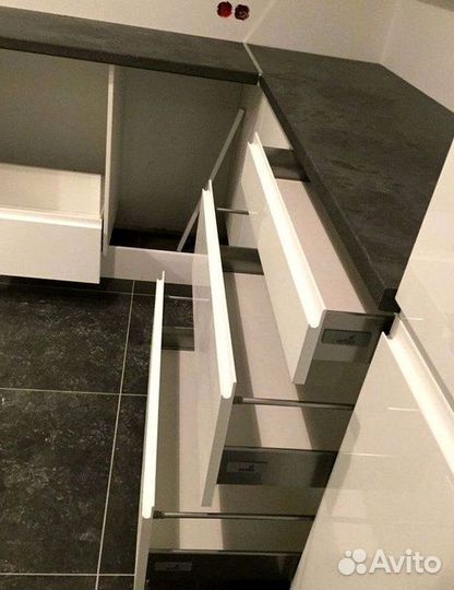 Кухонный гарнитур угловой в Омске