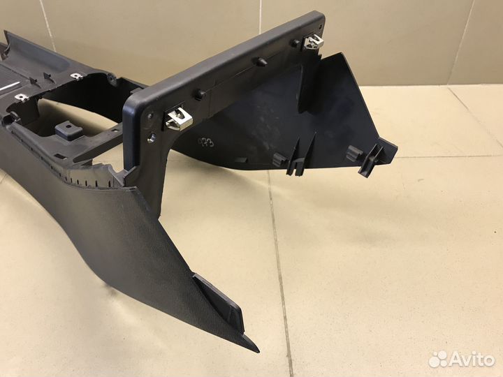 Консоль Golf V Plus 2005-2014