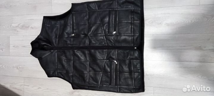 Жилет меховой безрукавка