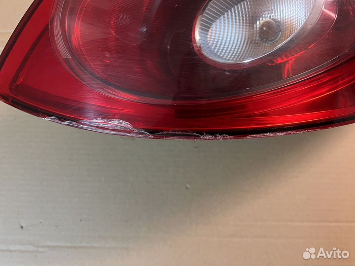 Фонарь задний правый VW Passat CC