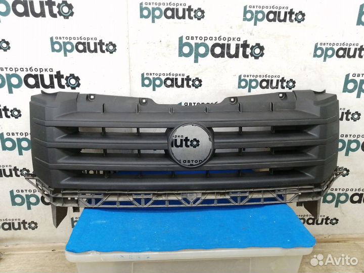 Решетка радиатора 2E0853653E Volkswagen Crafter