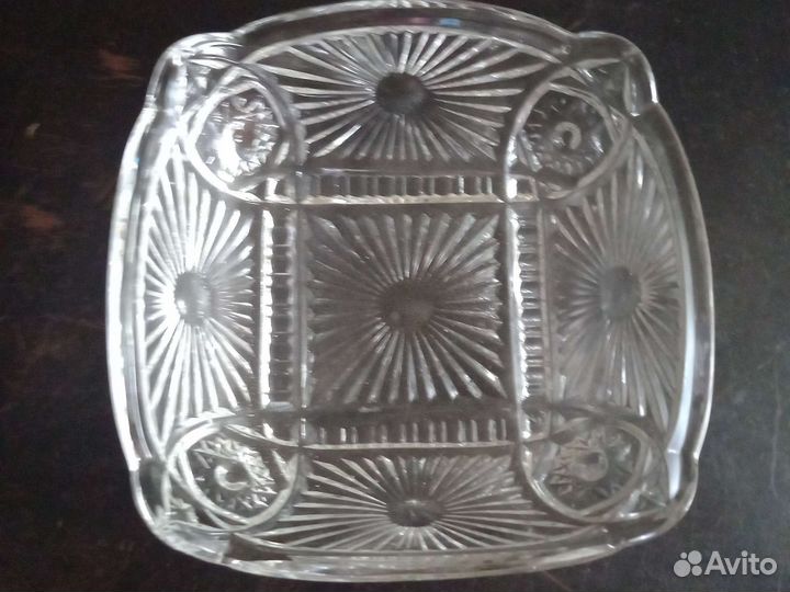 Хрустальная ваза