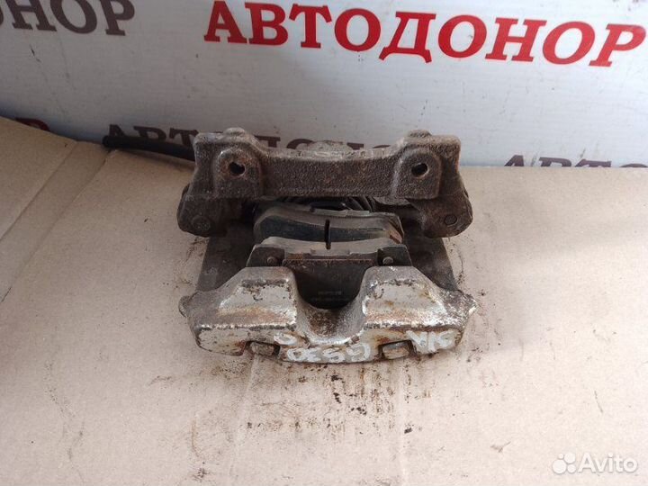 Суппорт тормозной задний левый Lexus Gs 300