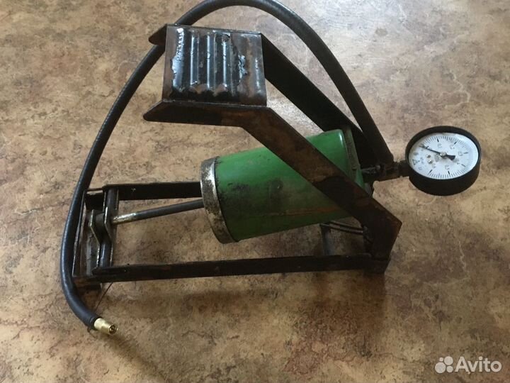 Насос для камер или покрышек