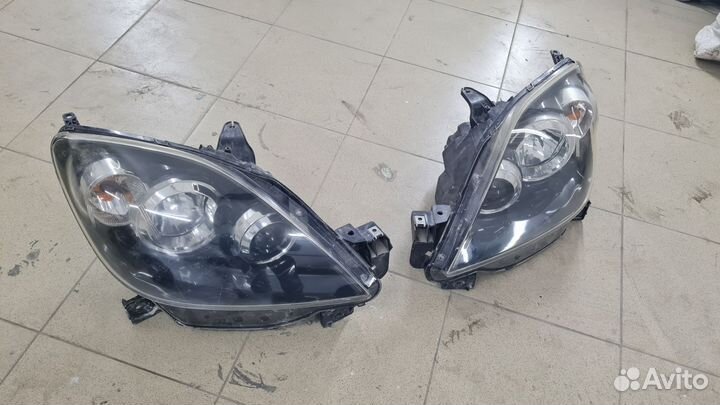Фары mazda demio DY3W ксенон с 2005 по 2007г