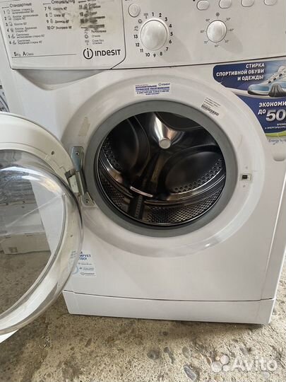 Стиральная машина indesit 5кг