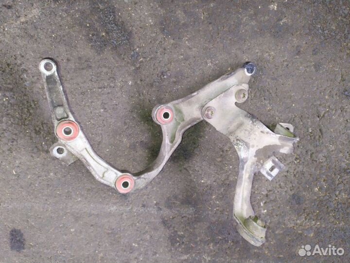 Кронштейн Mercedes-Benz S-Class W221 5.5 2005