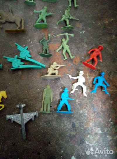 Солдатики ссср,ковбои,орки,самолетик алюм