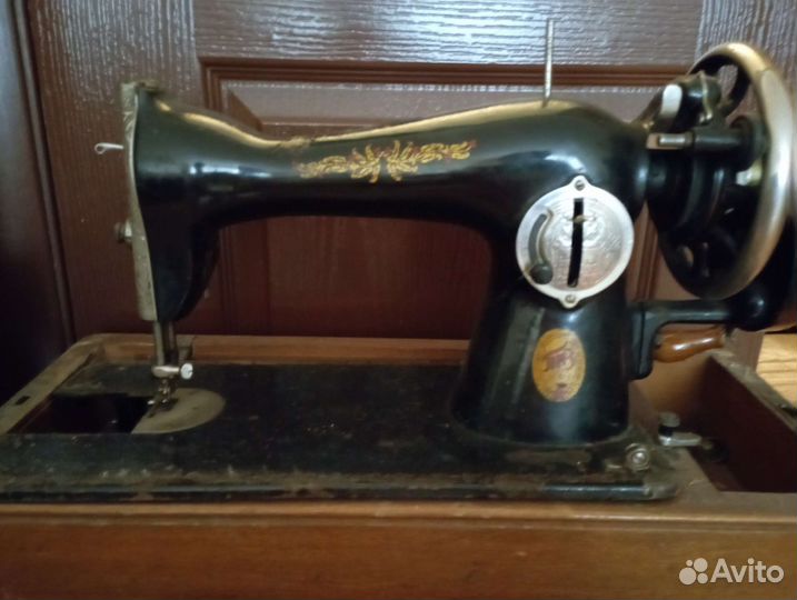 Швейная машина Подольск ручная