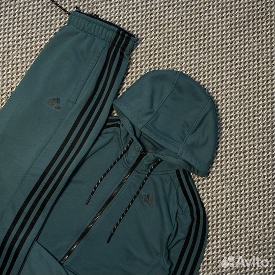 Костюм Adidas Essentials (S-M)