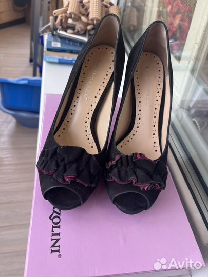 Женские туфли замшевые Carlo Pazolini р.37