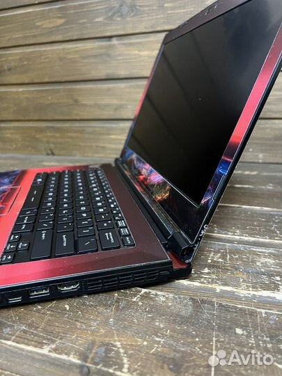 Ноутбук MSI
