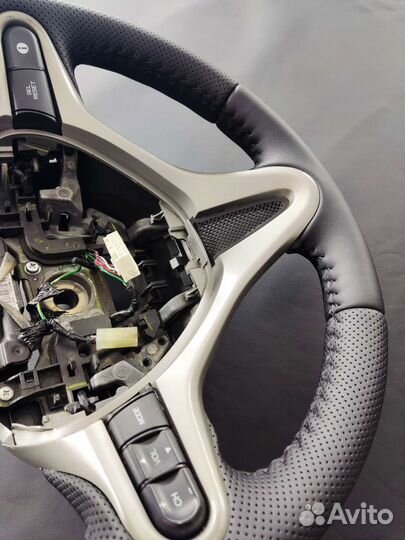 Руль Honda civic 8 5d