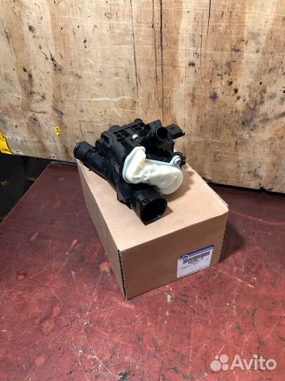 Термостат в сборе Peugeot Traveller оригинал