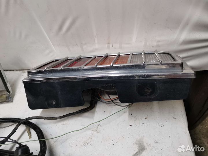 Фонарь правый hummer h2 2004г