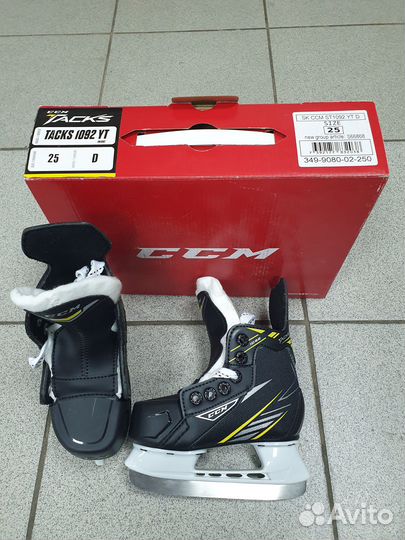 Коньки CCM tacks 1092 YT размер 25