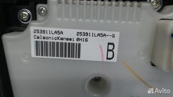 Переключатель отопителя Infiniti QX56, 2011