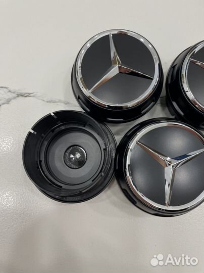 Колпачки закручивающиеся черные Mercedes AMG 67 мм