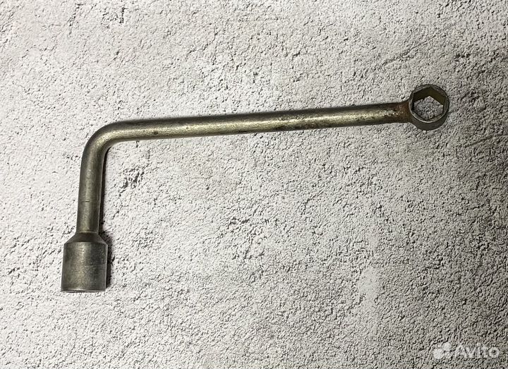 Балонный ключ