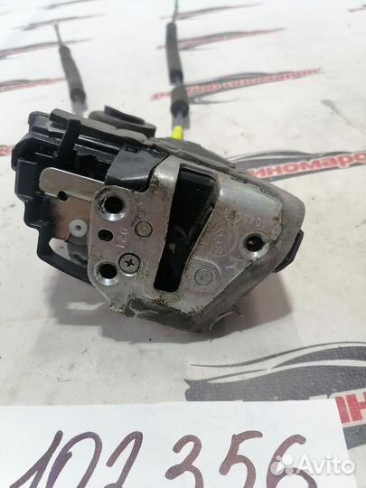 Замок двери задней правой Toyota Camry GSV50 2011