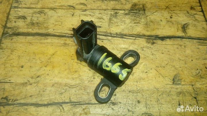 Датчик положения коленвала Ford Focus 2 1.6 2008