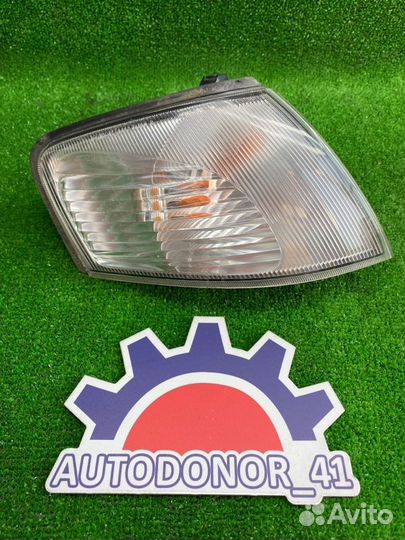 Габарит передний правый Nissan Ad vhny11 QG18DE