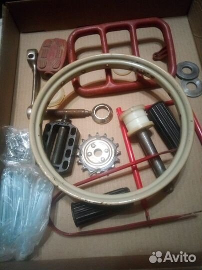 Для велосипеда бабочка и велосипедные номера